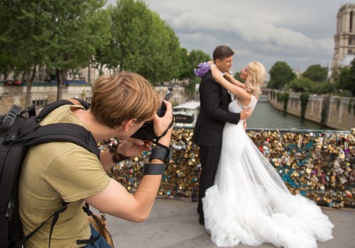 Pedir recomendaciones a amigos y familiares para fotógrafos de bodas